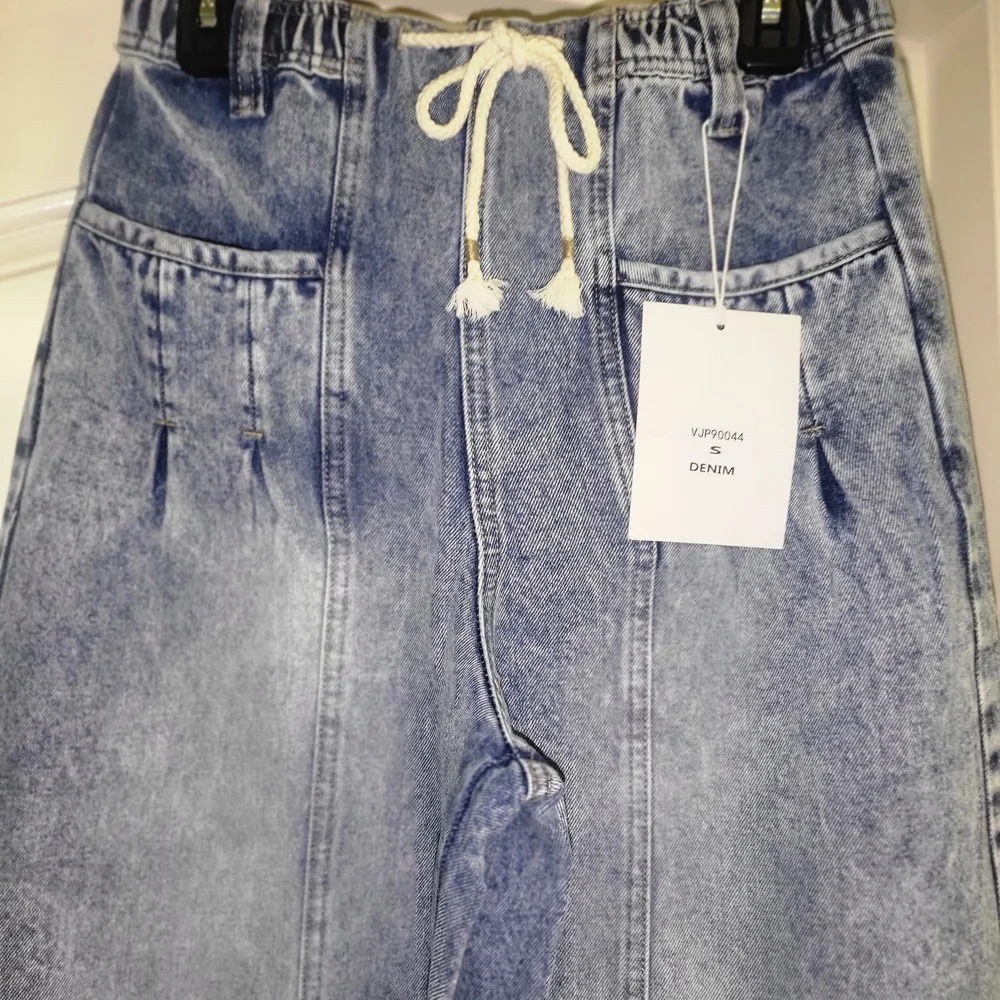 NEW Very Jean Light True Blues Barrel Jeans NWT Size Small - Picture 6 of 16